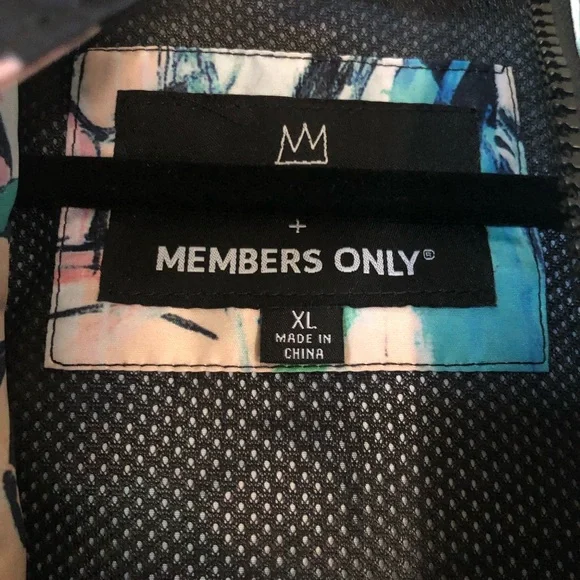 Members Only Jean Michel Basquiat size XL but for can be worn oversized - Picture 4 of 8